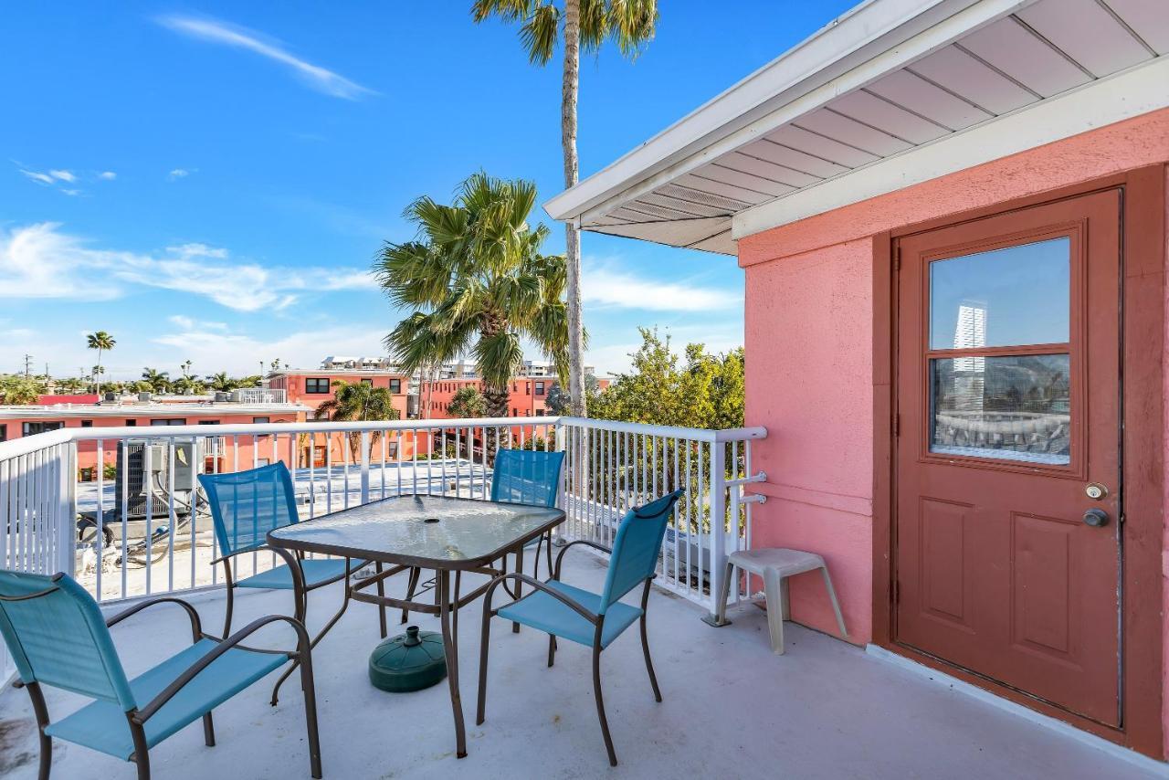 Gulf Winds Resort By Travel Resort Services St. Pete Beach Exterior foto